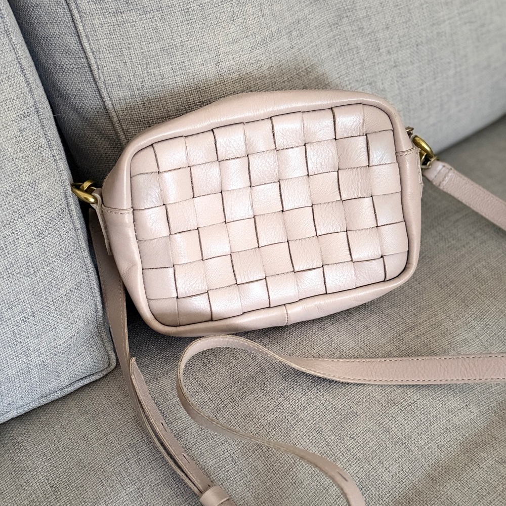 Madewell Woven Leather Crossbody Bag in Blush